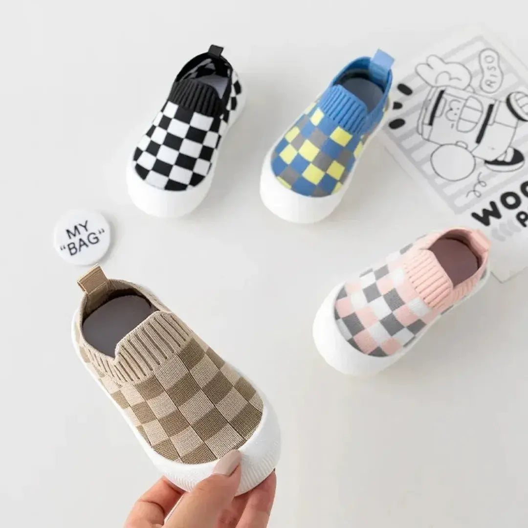 Snuggle Baby Shoes + 5 Free Pairs of Snuggle Socks