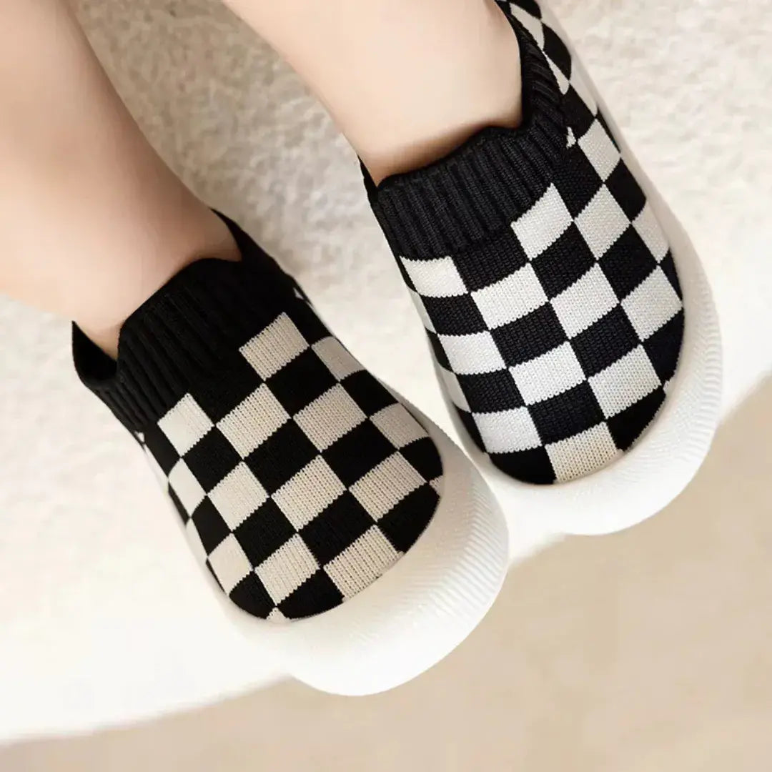 Snuggle Baby Shoes + 5 Free Pairs of Snuggle Socks