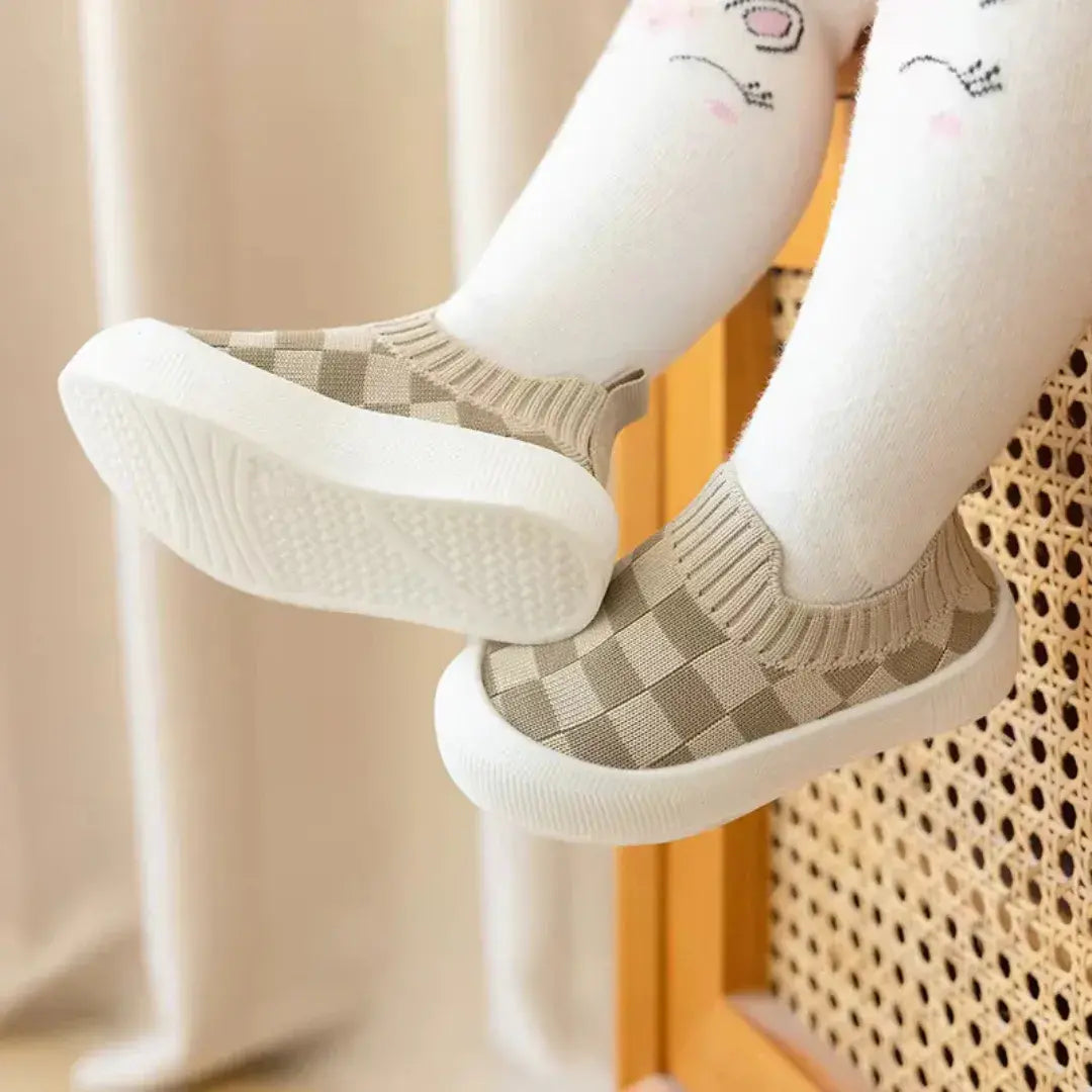 Snuggle Baby Shoes + 5 Free Pairs of Snuggle Socks