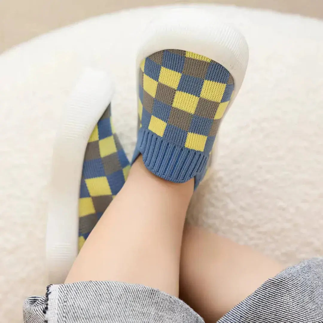 Snuggle Baby Shoes + 5 Free Pairs of Snuggle Socks