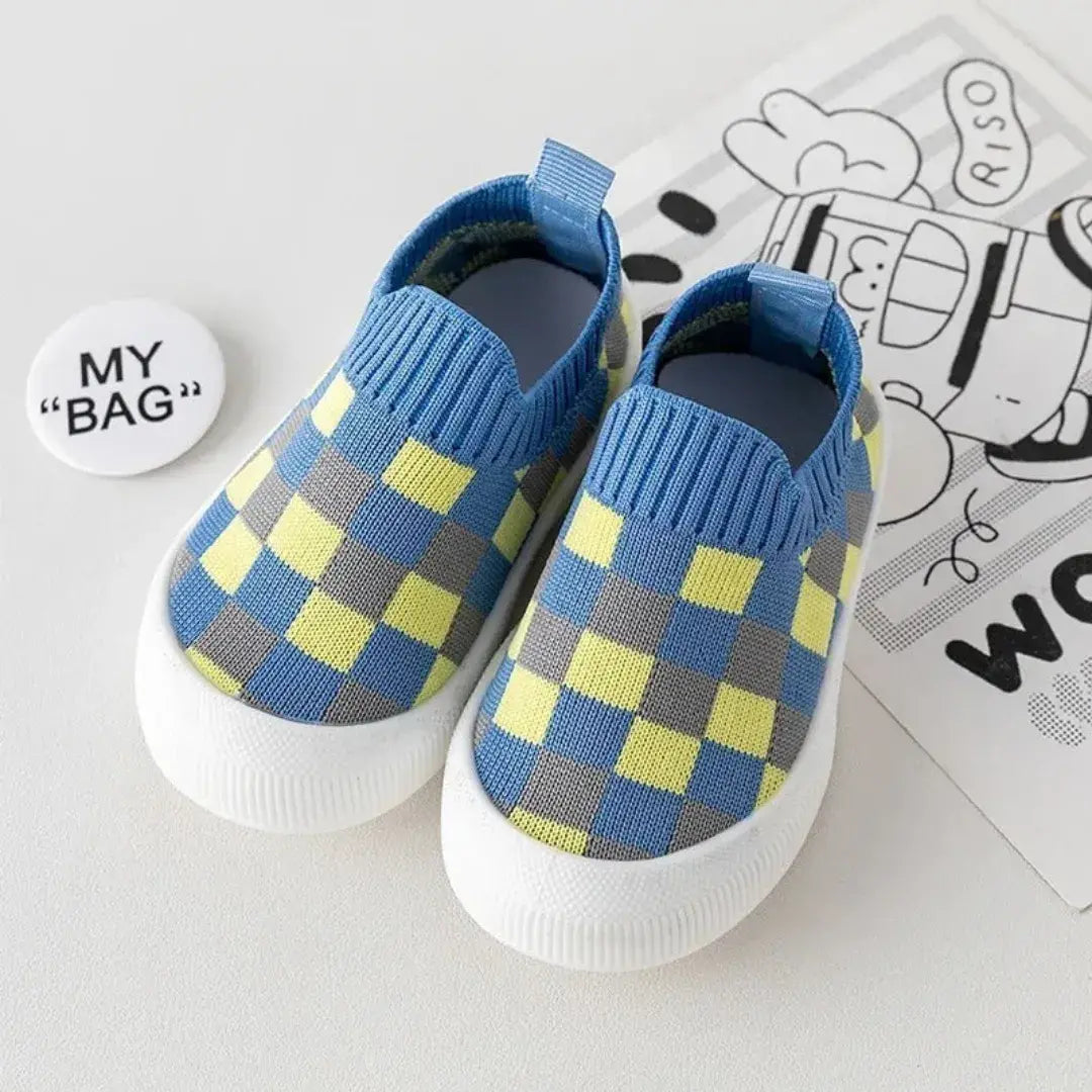 Snuggle Baby Shoes + 5 Free Pairs of Snuggle Socks